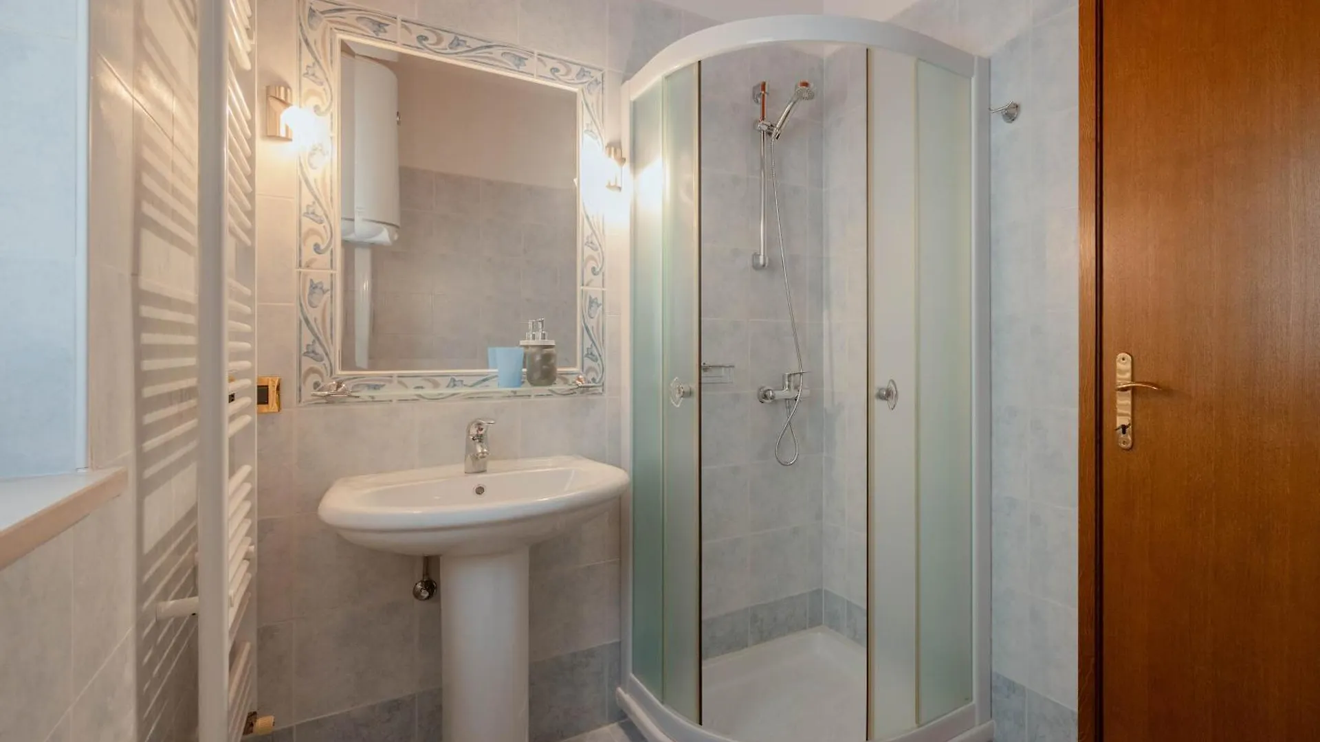House Plavcic Villa Jurasi